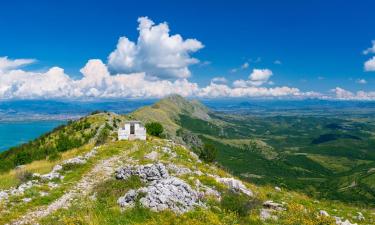 Skadar Lake的海滩酒店