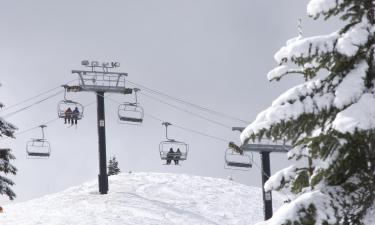 史蒂文斯•帕斯滑雪场的低价酒店