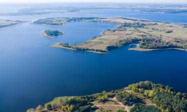 Masurian Lake District的山林小屋