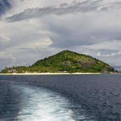 马马努卡群岛 16个度假村