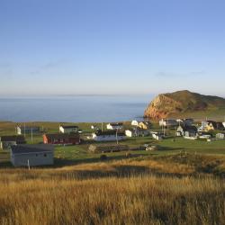 Magdalen Islands 10家带停车场的酒店