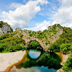 Ardèche 78家露营地