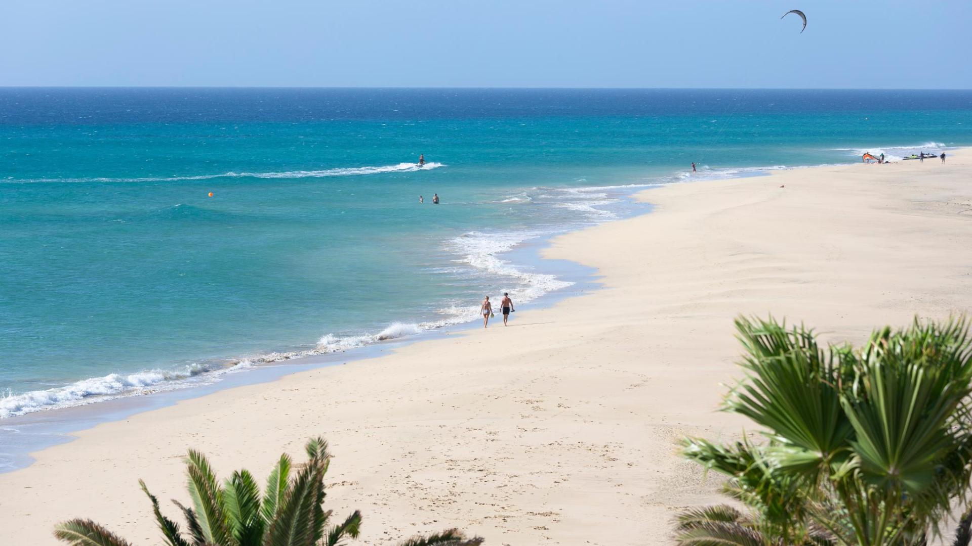 2022/2023西班牙海滩度假 | booking.com