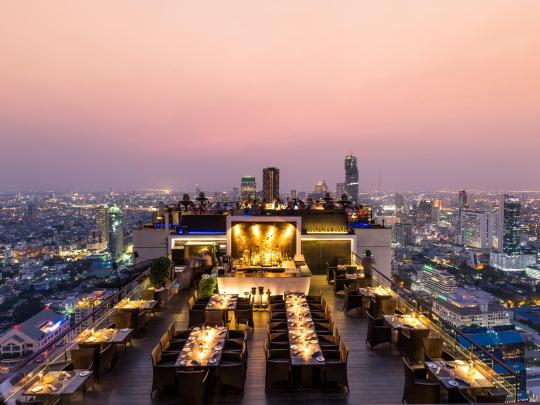 曼谷六大令人惊叹的屋顶酒吧